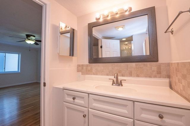1100 Salem Street 69, Peabody, MA 01960