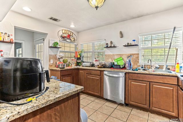 127 Sabyan, San Antonio, TX 78218