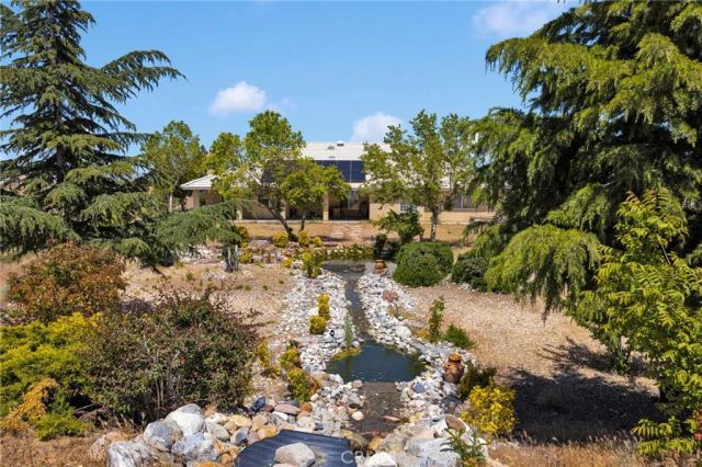 5295 Snow Line Drive, Phelan, CA 92371