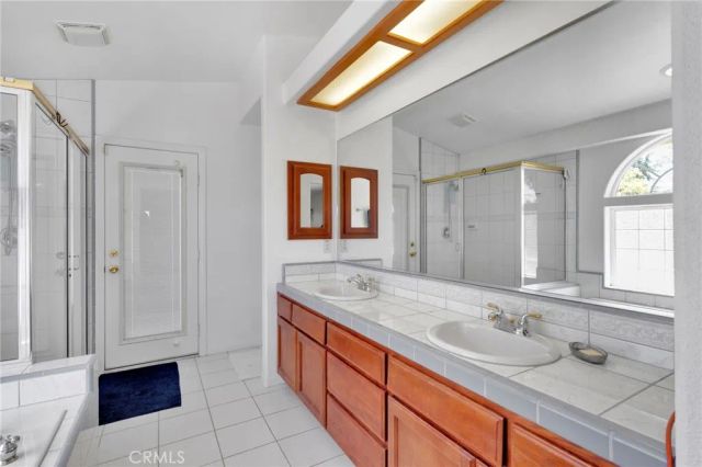 5295 Snow Line Drive, Phelan, CA 92371