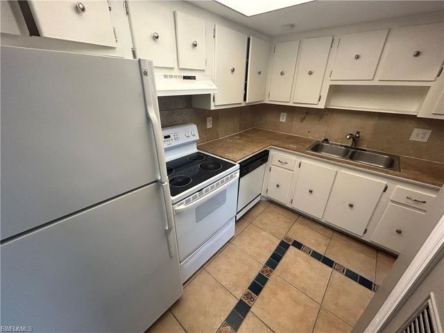 3704 Broadway 316, Fort Myers, FL 33901