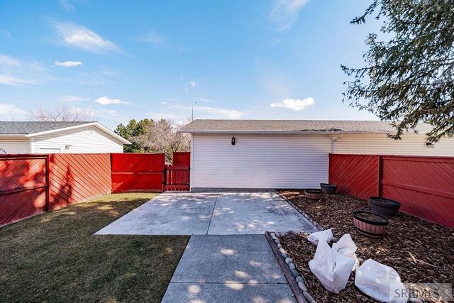 1343 N Skyline Drive, Idaho Falls, ID 83402