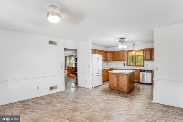 28011 LINE RD, Seaford, DE 19973