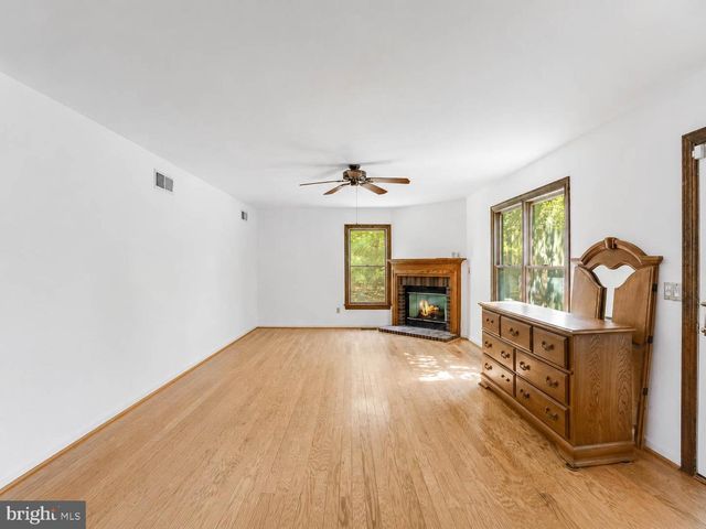 28011 LINE RD, Seaford, DE 19973