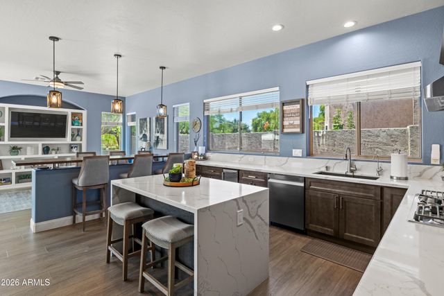 665 W GOLDFINCH Way, Chandler, AZ 85286