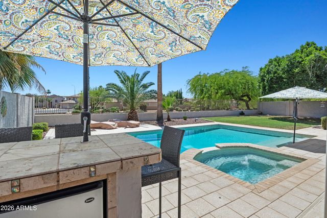 665 W GOLDFINCH Way, Chandler, AZ 85286