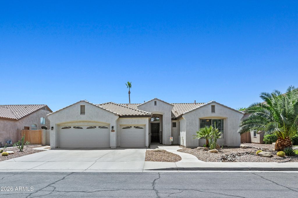 Image 41 of property listing at 665 W GOLDFINCH Way, Chandler, AZ 85286