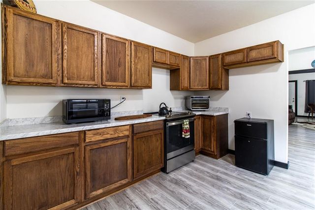 1017 E Main Streets, Shawnee, OK 74801