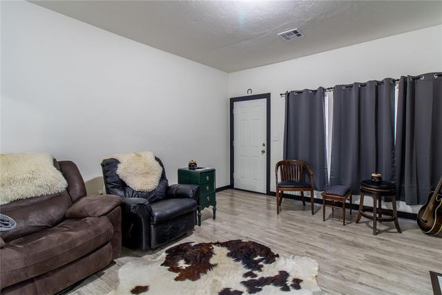 1017 E Main Streets, Shawnee, OK 74801