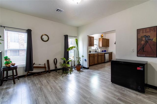 1017 E Main Streets, Shawnee, OK 74801