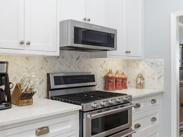 2810 Brandy LN, Georgetown, TX 78628