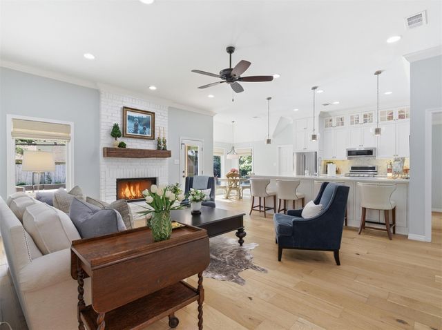 2810 Brandy LN, Georgetown, TX 78628