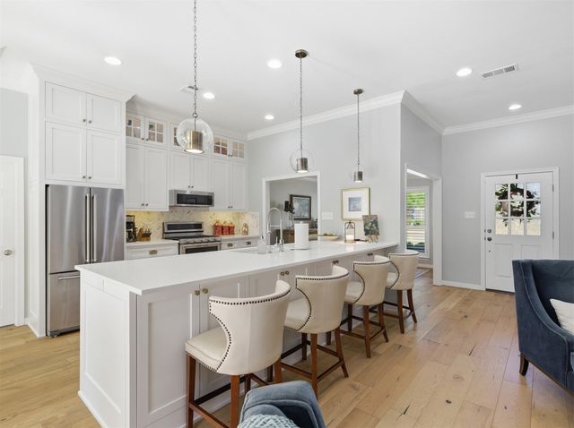 2810 Brandy LN, Georgetown, TX 78628