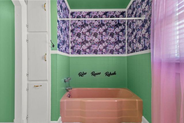 195 S Elmwood Street, Rossville, GA 30741