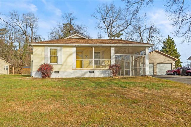 195 S Elmwood Street, Rossville, GA 30741