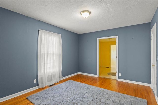 195 S Elmwood Street, Rossville, GA 30741