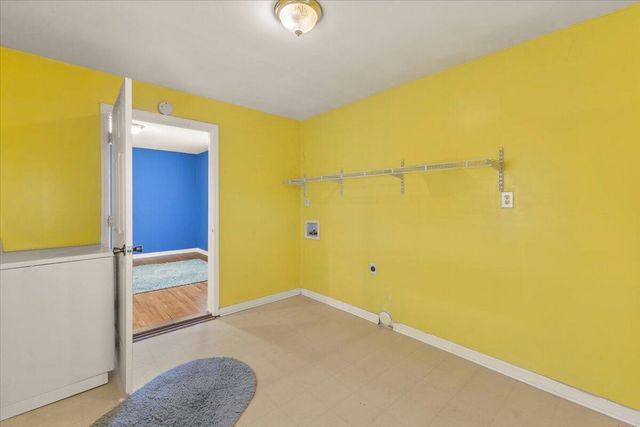 195 S Elmwood Street, Rossville, GA 30741