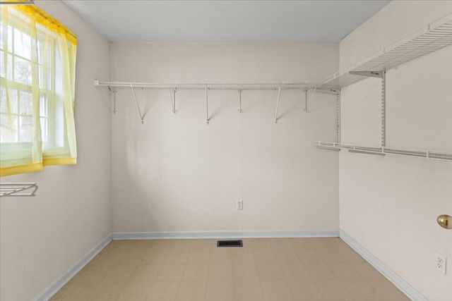 195 S Elmwood Street, Rossville, GA 30741