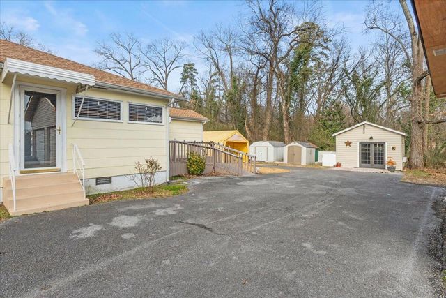 195 S Elmwood Street, Rossville, GA 30741