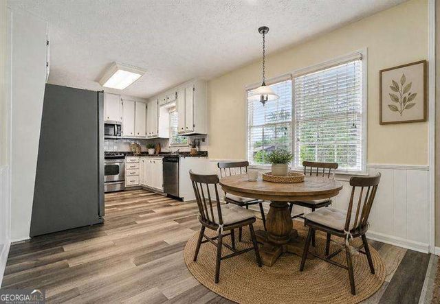 308 River Bluff Drive, Woodstock, GA 30188