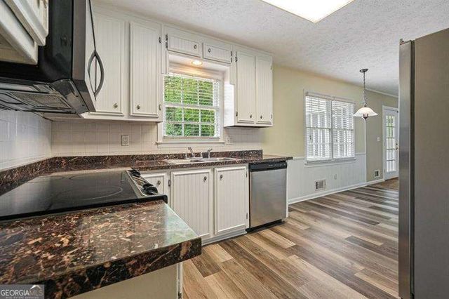 308 River Bluff Drive, Woodstock, GA 30188
