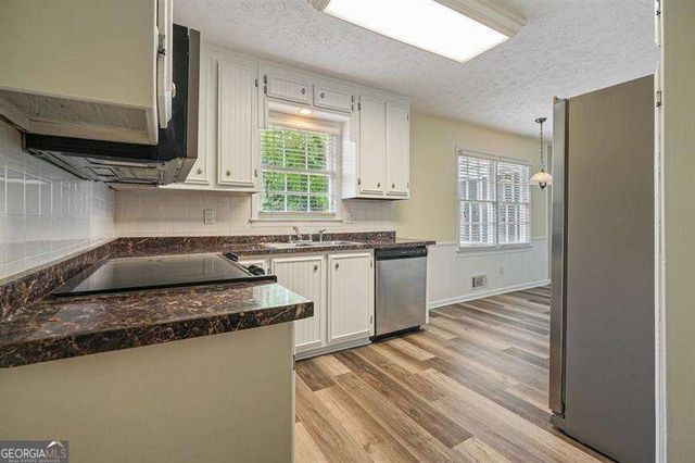 308 River Bluff Drive, Woodstock, GA 30188