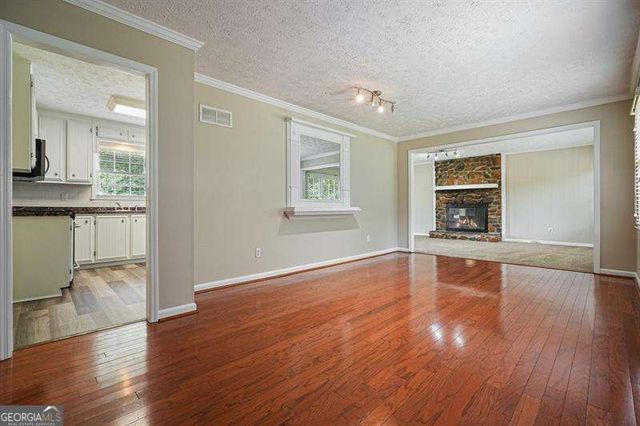 308 River Bluff Drive, Woodstock, GA 30188