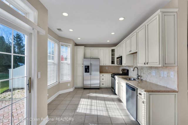 143 Shinnecock Drive, Manalapan, NJ 07726