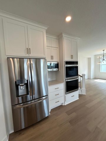 4225 Arbor Bay, Woodbury, MN 55129