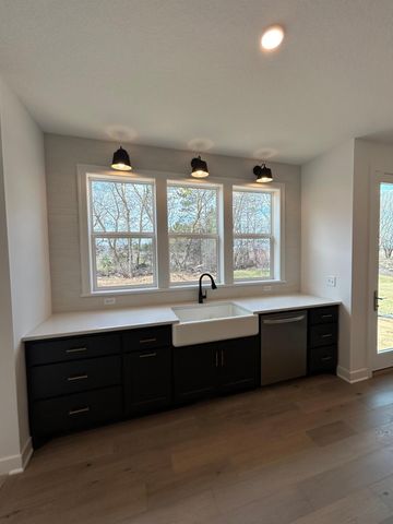 4225 Arbor Bay, Woodbury, MN 55129