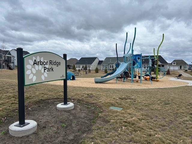 4225 Arbor Bay, Woodbury, MN 55129