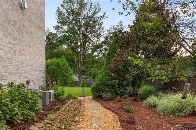 397 Glynnwilde Drive NW, Marietta, GA 30064