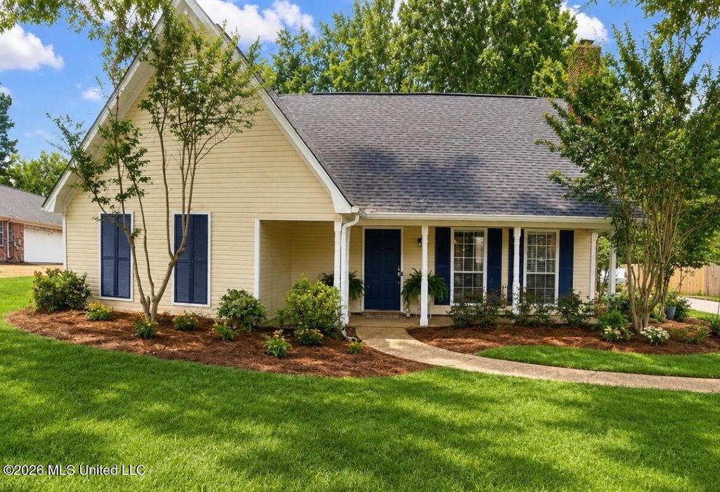 556 Brookstone Circle, Madison, MS 39110