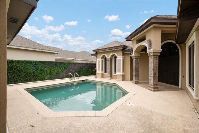 2617 Fresno Avenue, Hidalgo, TX 78557