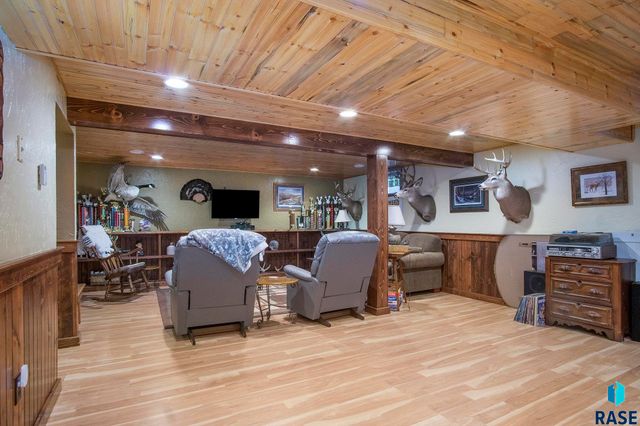 47852 273rd St Street, Harrisburg, SD 57032