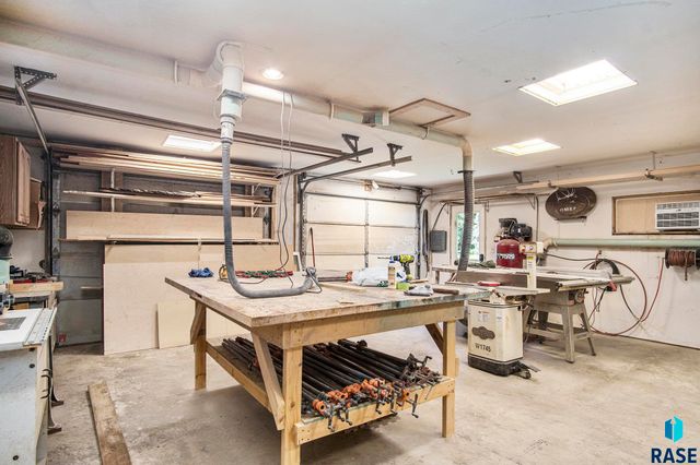 47852 273rd St Street, Harrisburg, SD 57032