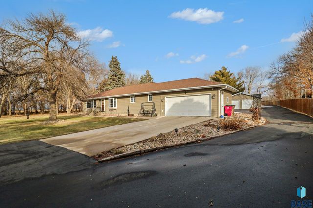 47852 273rd St Street, Harrisburg, SD 57032