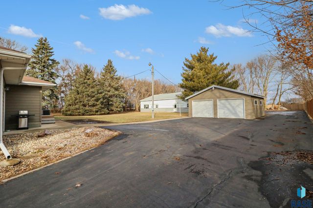 47852 273rd St Street, Harrisburg, SD 57032