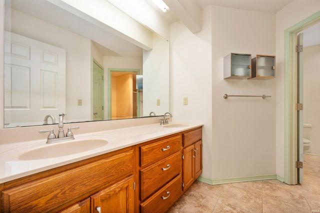 2804 W Palisades Parkway, Muncie, IN 47303