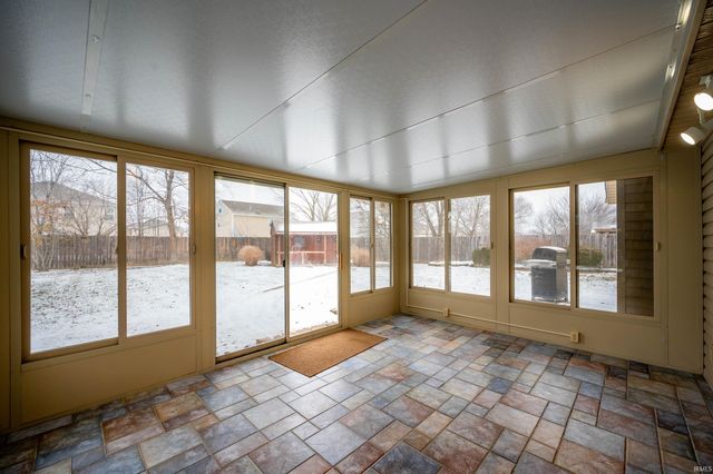 2804 W Palisades Parkway, Muncie, IN 47303