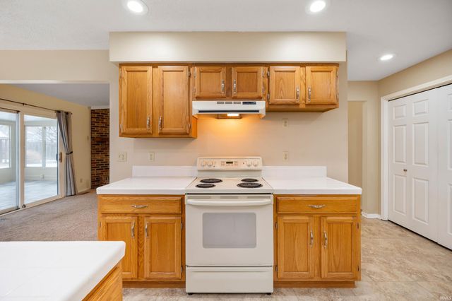 2804 W Palisades Parkway, Muncie, IN 47303