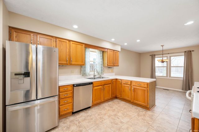 2804 W Palisades Parkway, Muncie, IN 47303