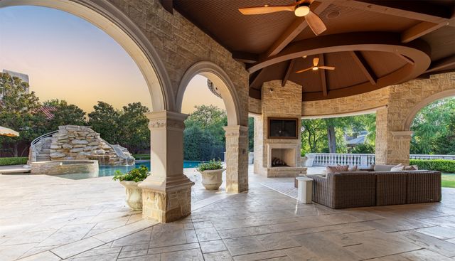 2933 Belclaire Drive, Frisco, TX 75034