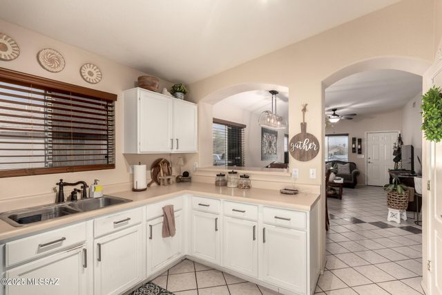 3270 Kennedy Parks Hills Place S, Tucson, AZ 85713