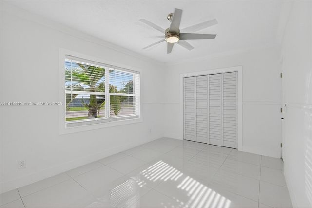 465 NW 153rd St, Miami, FL 33169