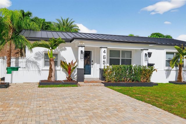 465 NW 153rd St, Miami, FL 33169