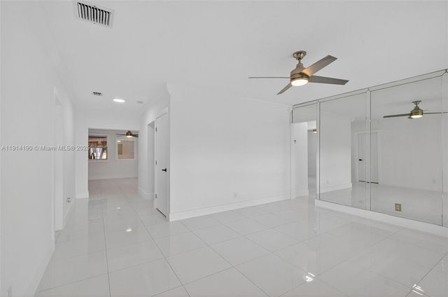 465 NW 153rd St, Miami, FL 33169