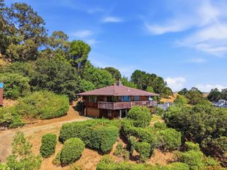 24 Kings Road, Brisbane, CA 94005