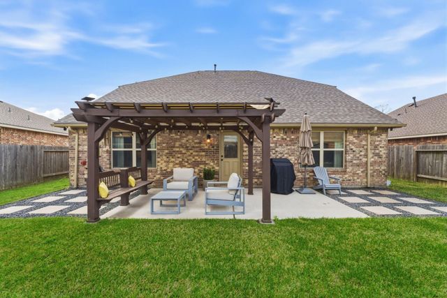 24307 S Newcastle Bay Trail, Spring, TX 77389
