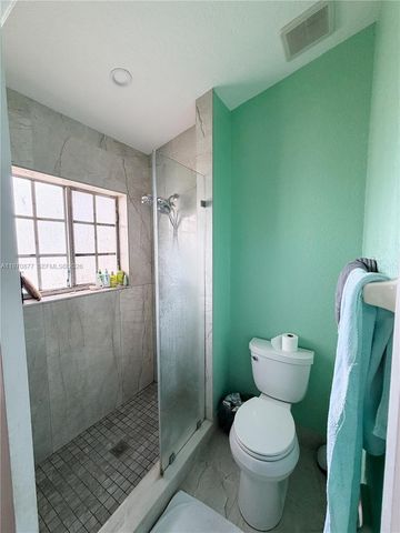 2323 SW 85th Way, Miramar, FL 33025